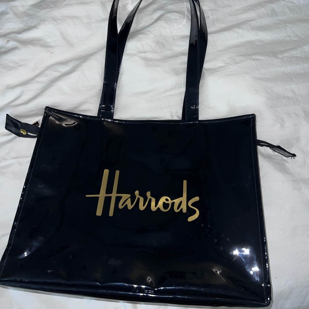 Harrods shopping bag